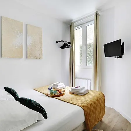 Chic With Garden -2br-6p- Grenelle Apartment Paris
